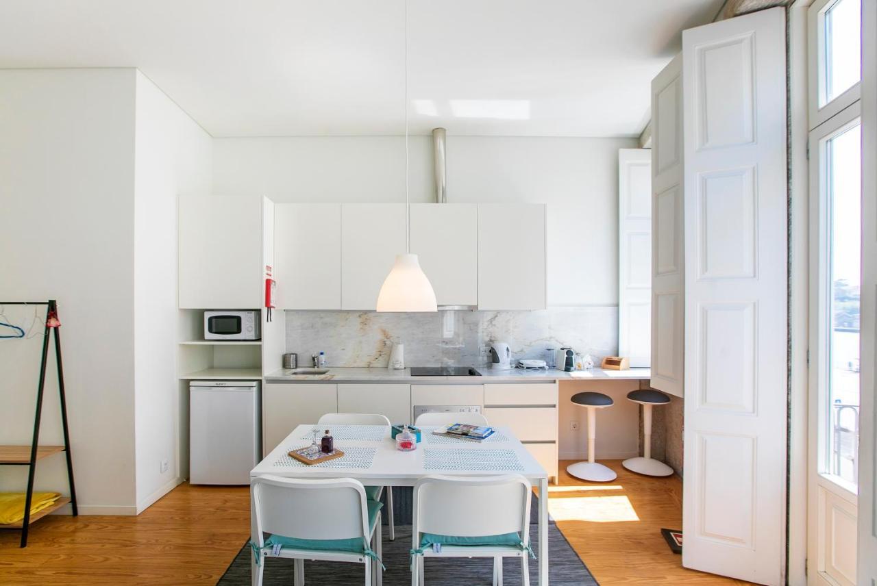 Monchique's Balcony Apartment Porto